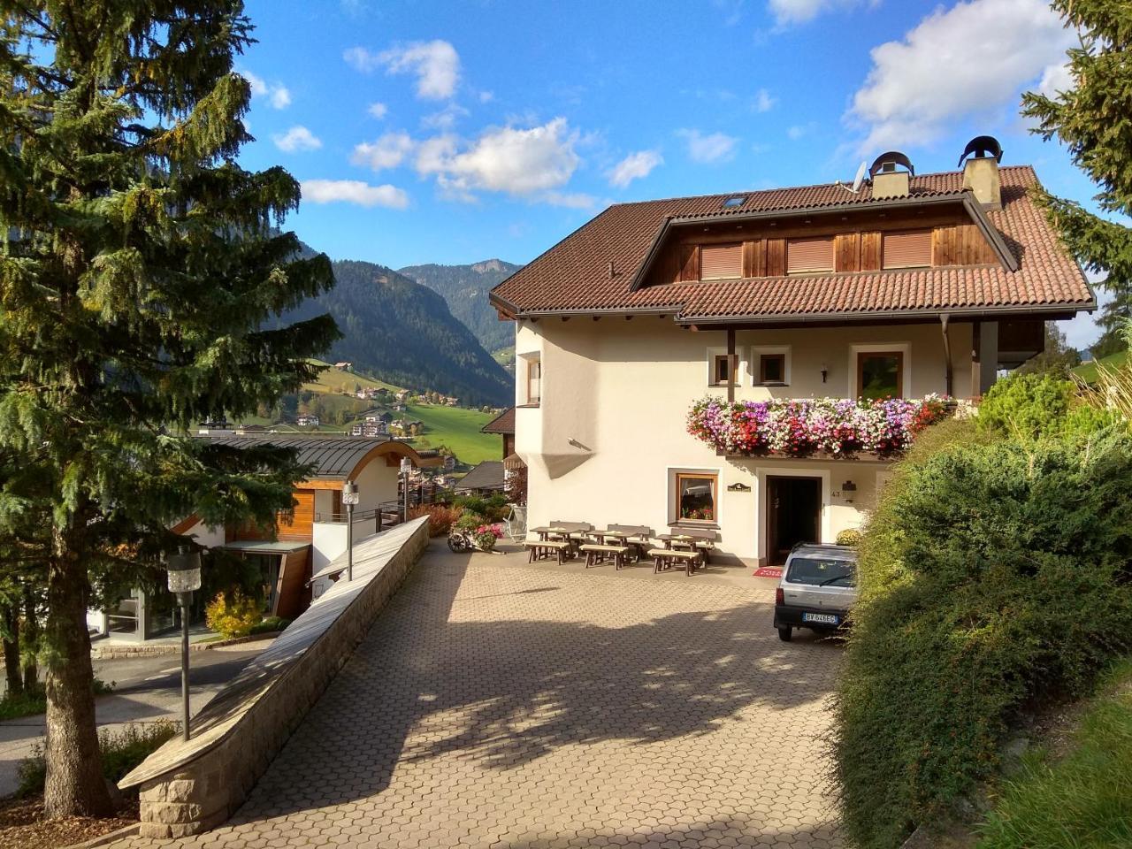 Villa Luise St. Ulrich in Gröden Exterior foto